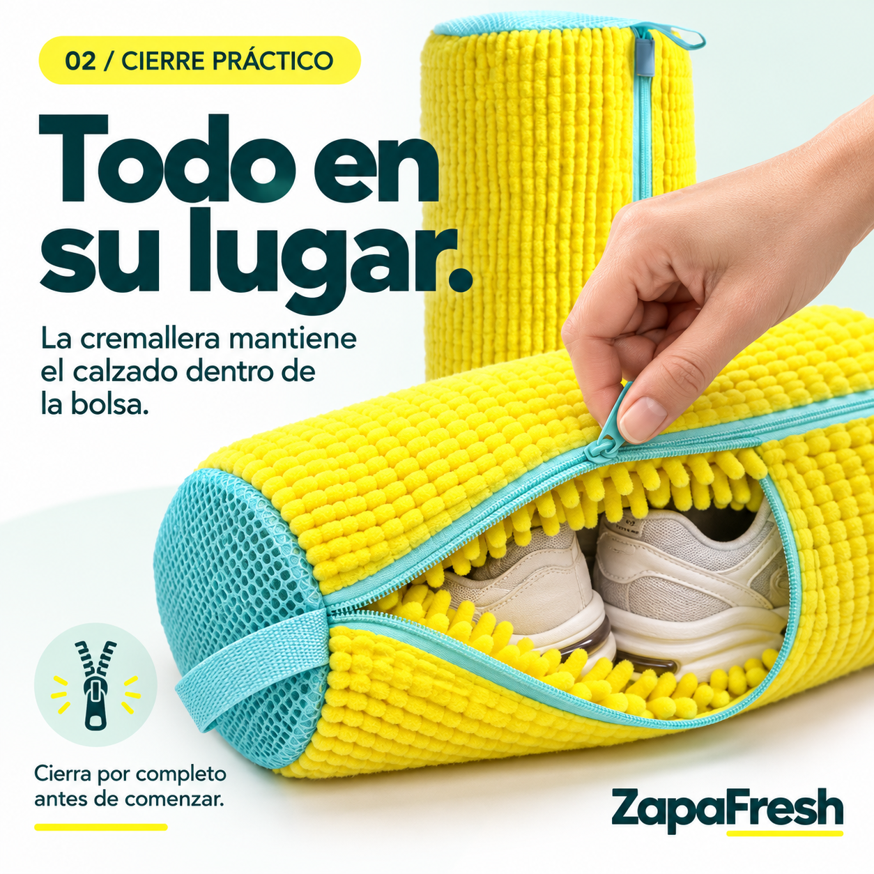 02 / CIERRE PRÁCTICO. Todo en su lugar. La cremallera mantiene el calzado dentro de la bolsa. Cierra por completo antes de comenzar.